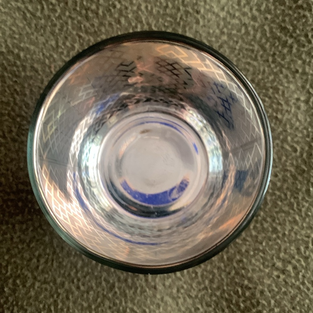 Set of 2 clear glass and silver candle holders. Size approximately 2 1/2” x 3” - Picture 8 of 10
